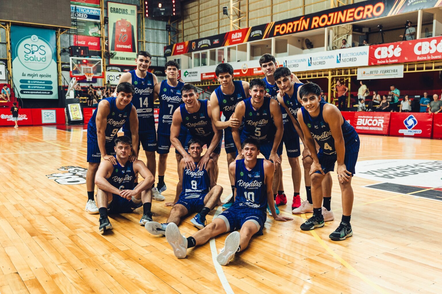 Regatas Corrientes ganó el clásico y se afirma arriba