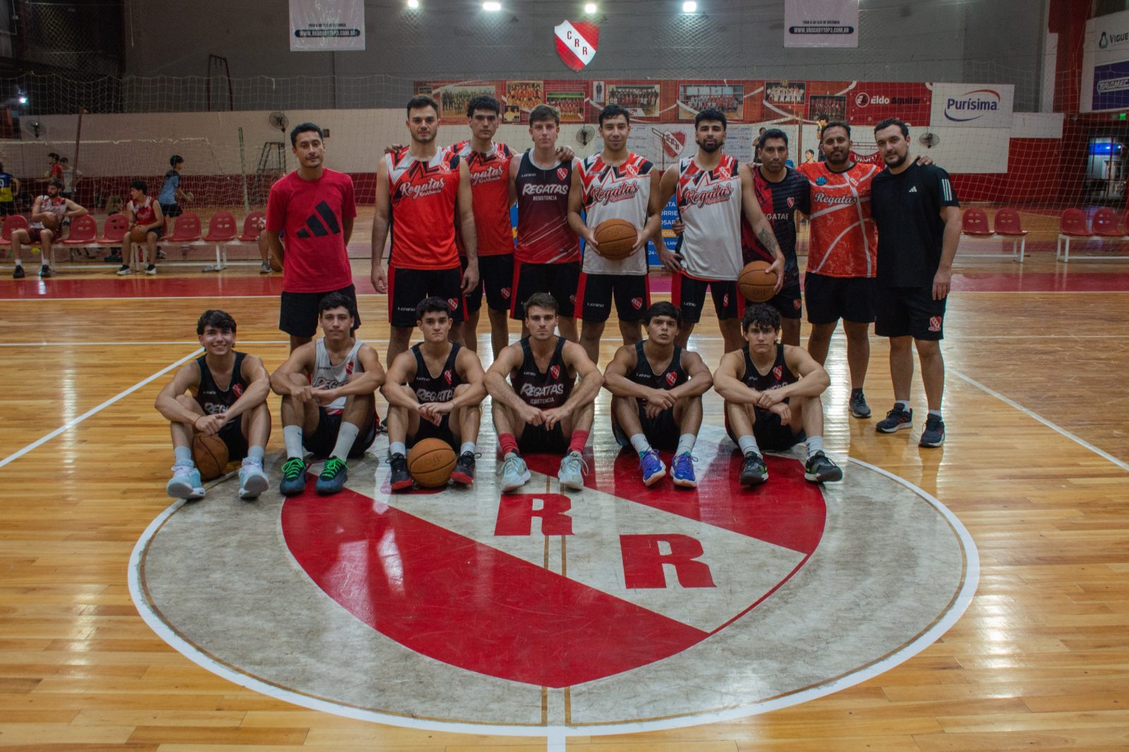 Regatas ajusta el motor: doble turno, fuerza e identidad en la pretemporada federal