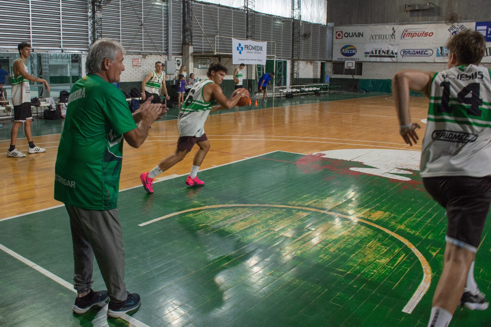 Hindú inicia en la ruta ante dos campeones y un fixture extenuante