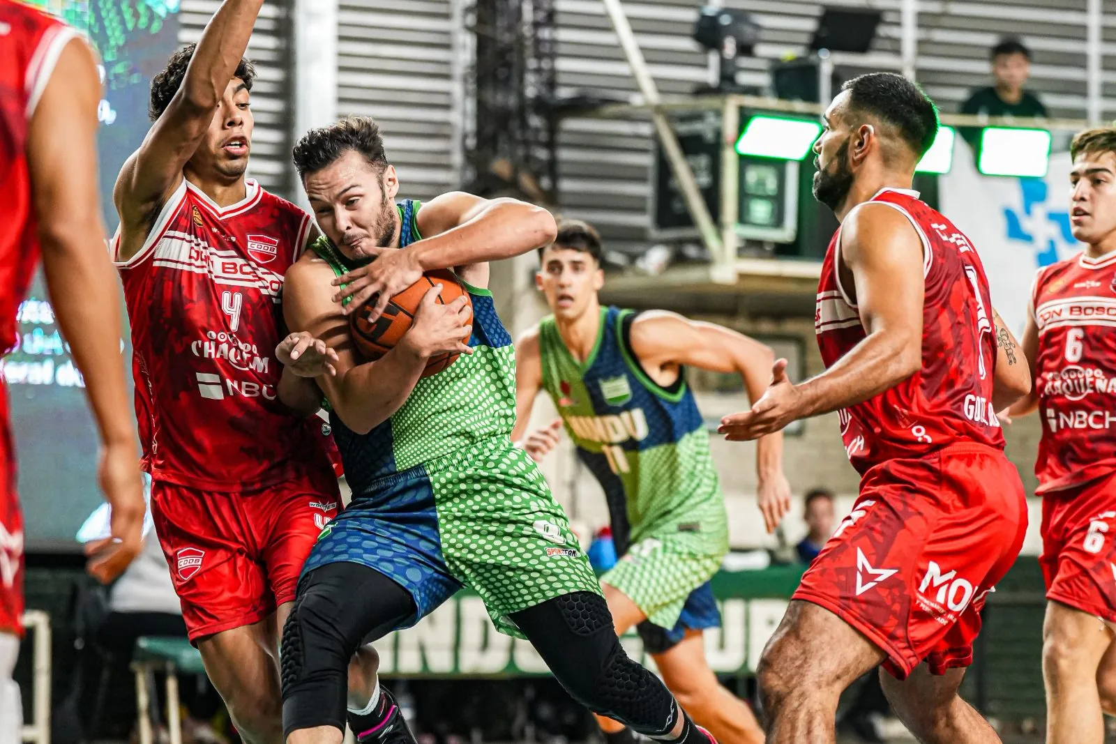 Parejo y con urgencias: Córdoba recibe a Hindú en un partido para despegar