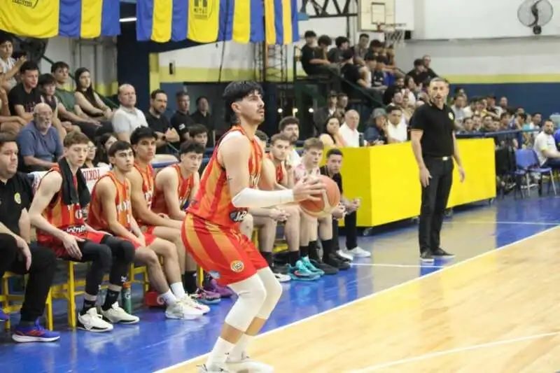 Augusto Duarte: “Primero la defensa, después el gol”