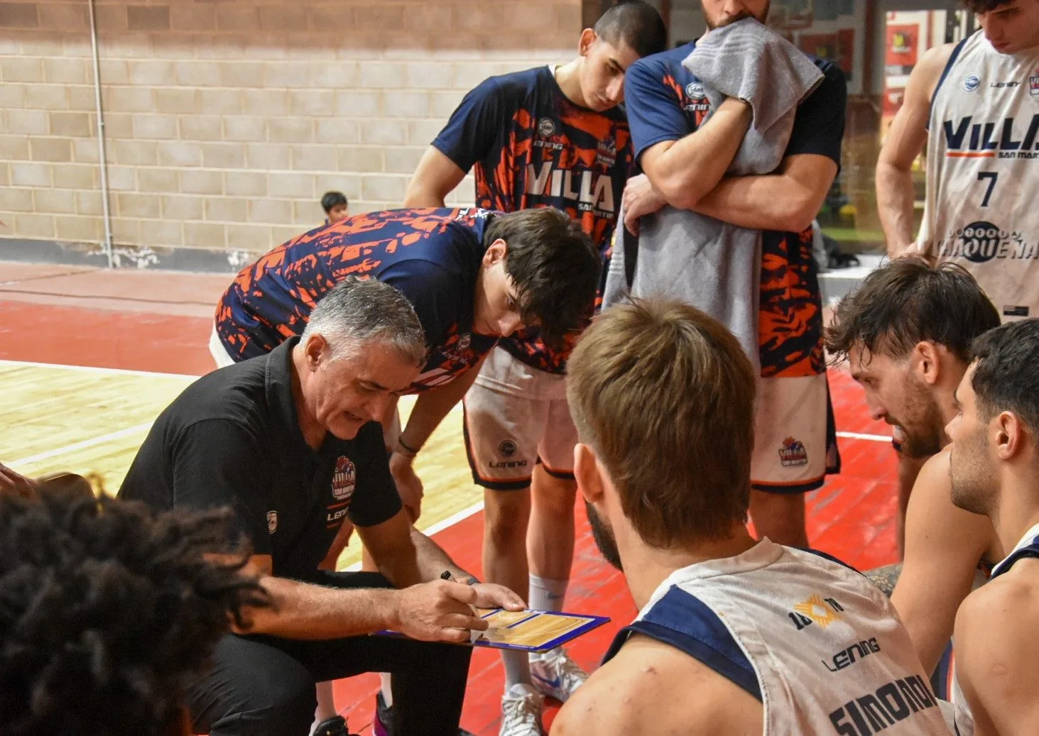 “Lo ganamos desde el espíritu combativo que tienen los chicos”: Japez destacó la reacción de Villa en La Rioja