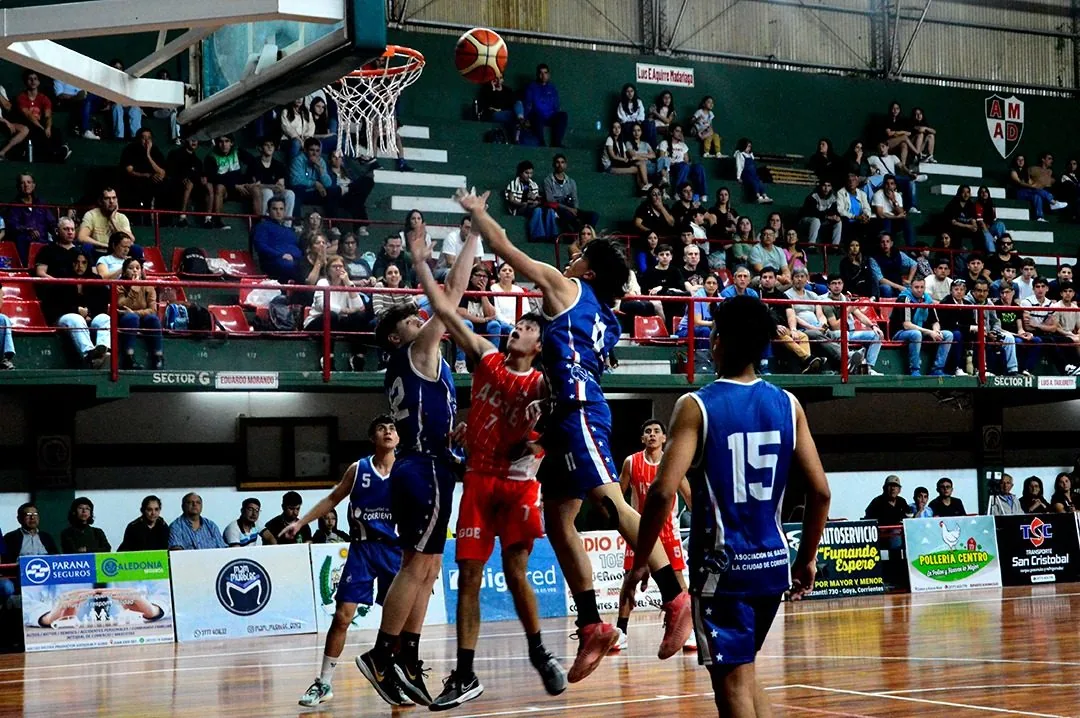 El semillero del básquet correntino se pone en marcha con 29 clubes y más de 130 equipos