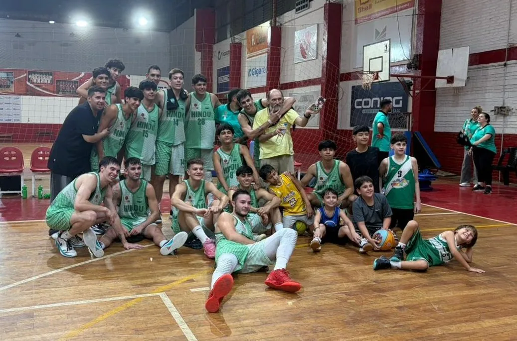 Hindú pegó en el inicio, resistió la reacción y se llevó un gran triunfo del estadio remero