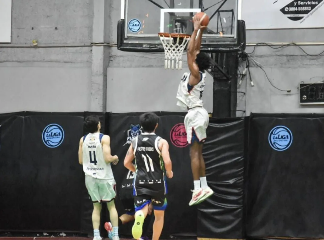 Villa San Martín festejó en La Rioja y cerró una noche sólida ante Fusión Riojana