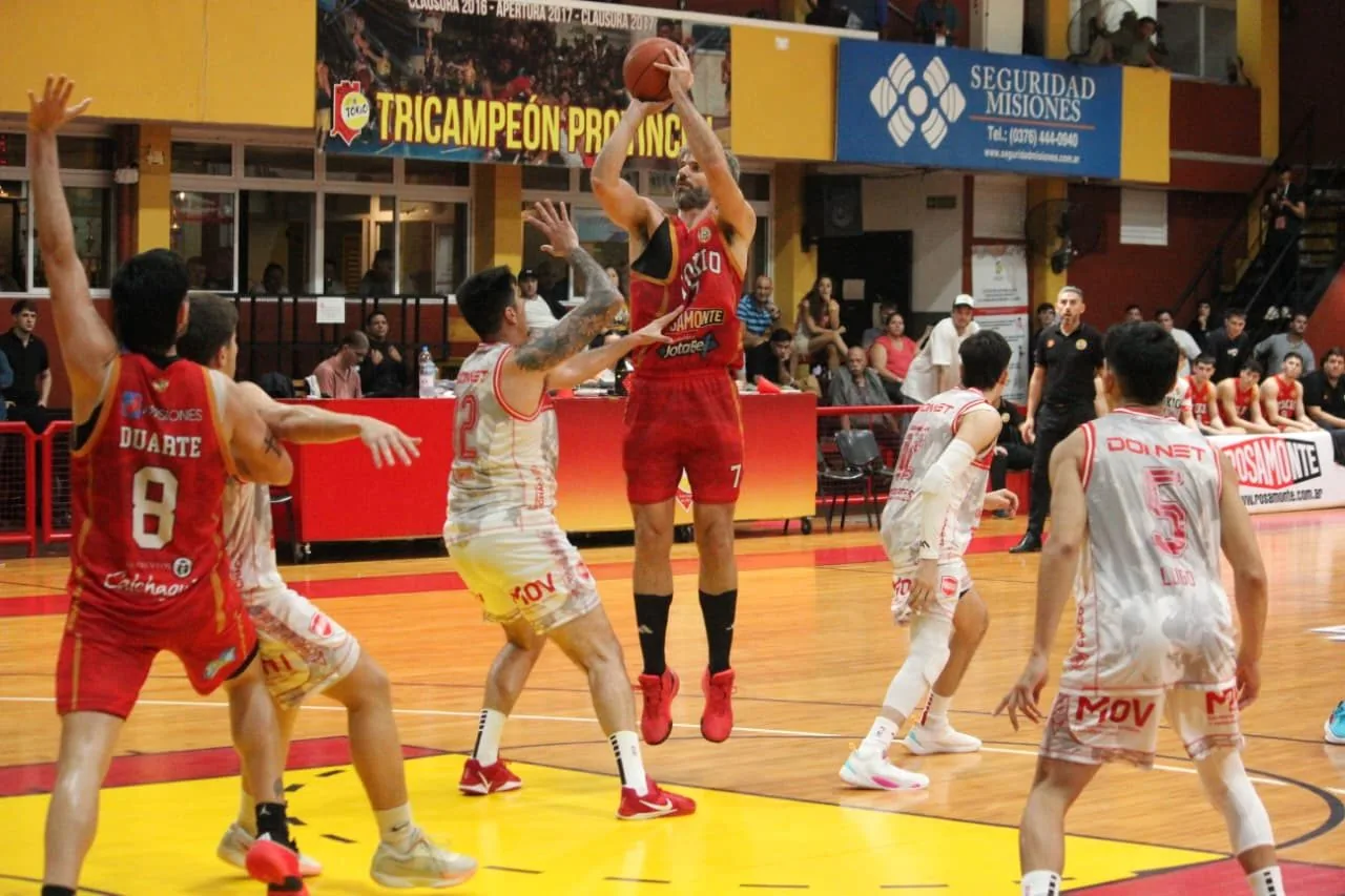 Tokio recuperó su mejor versión y ganó con contundencia en casa