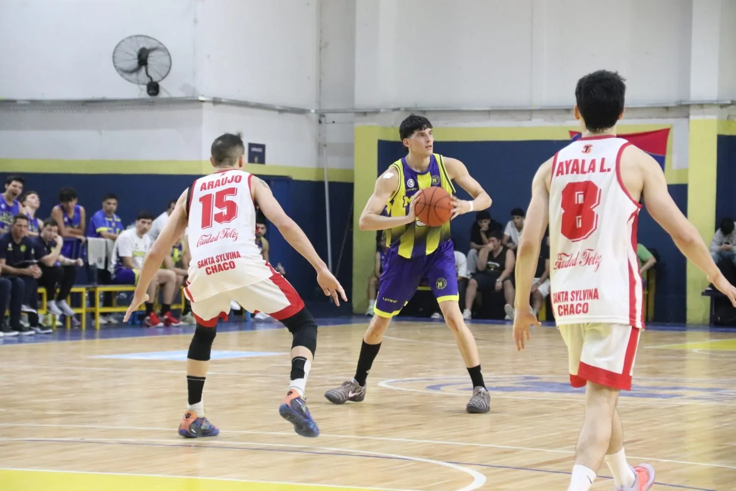 Mitre impuso su jerarquía y se subió a la cima